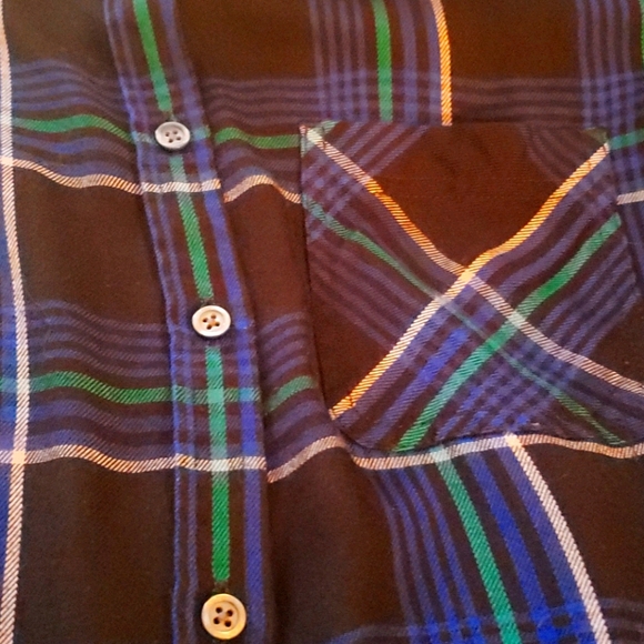 Plaid button down - Picture 4 of 4